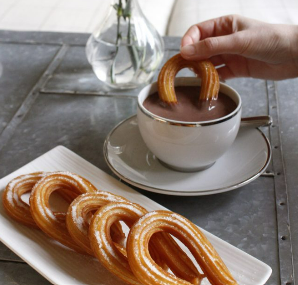 Chocolate con churros Bastardo Hostel Madrid