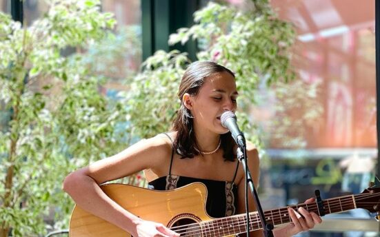 Ximena Díaz Concierto Bastardo Hostel Madrid